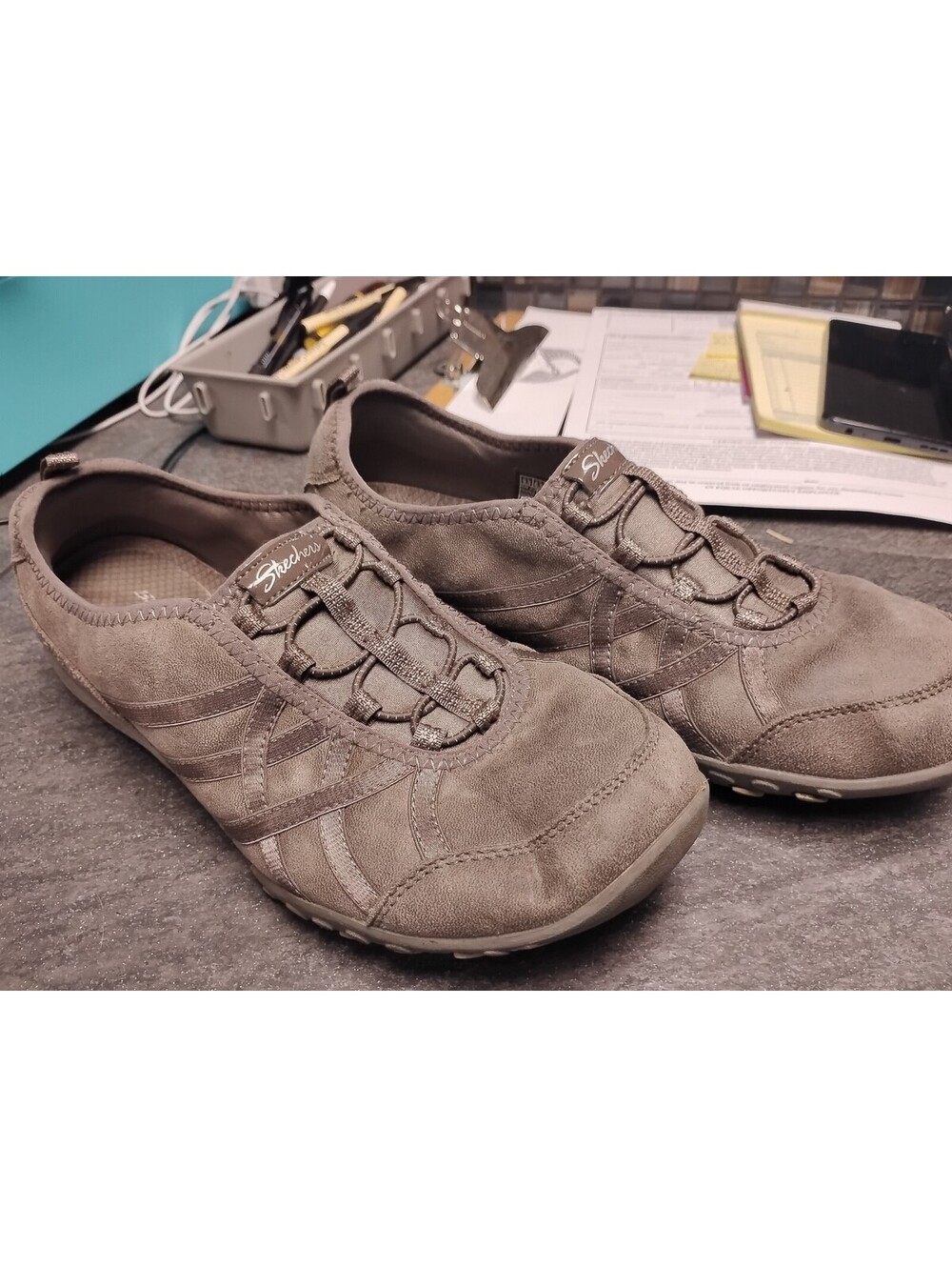 Skechers 23857 Dk Taupe Relaxed Fit Air Cooled Memory Foam Slip On Women Sz 9.5